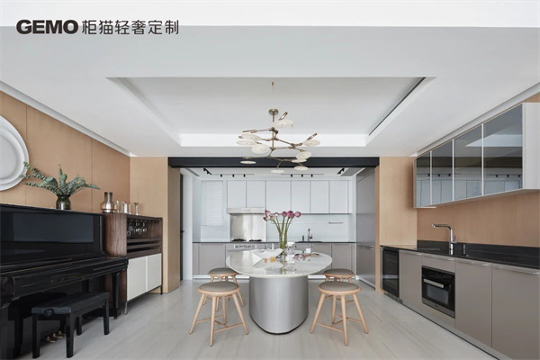 輕奢定制加盟哪家好，柜貓教你如何選擇品牌